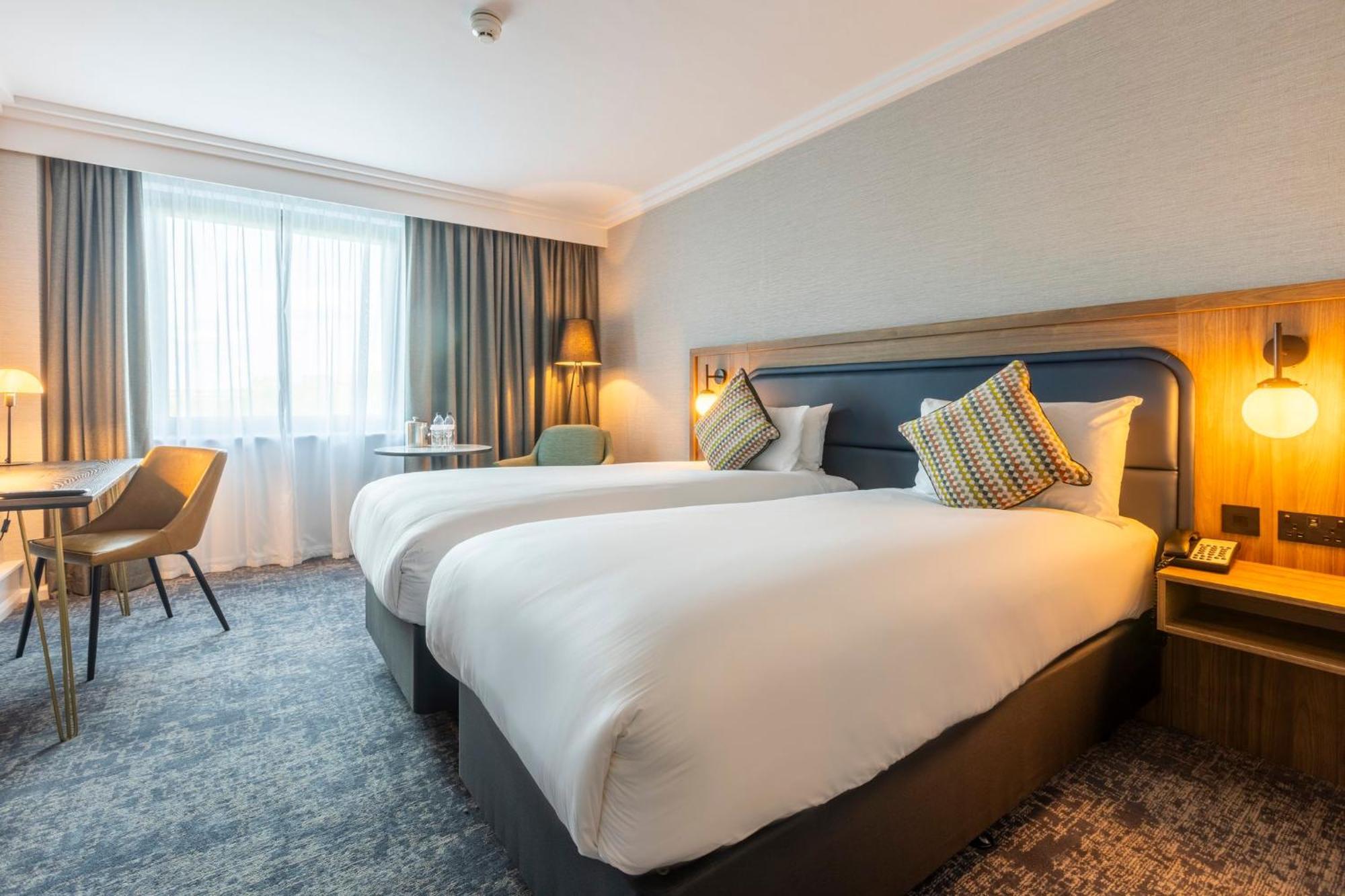 Crowne Plaza Birmingham Nec, An Ihg Hotel Bickenhill Bagian luar foto